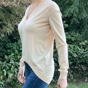 💕SOLD, GIVENCHY Paris light link sweater, size small